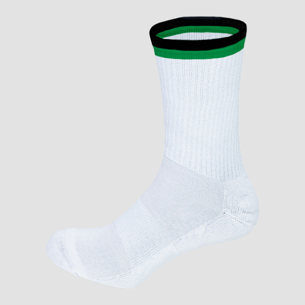Personalisierbare Dual Tone Sportsocken in grün von MisterMerch, mit einzigartigem Design und bequemer Passform.